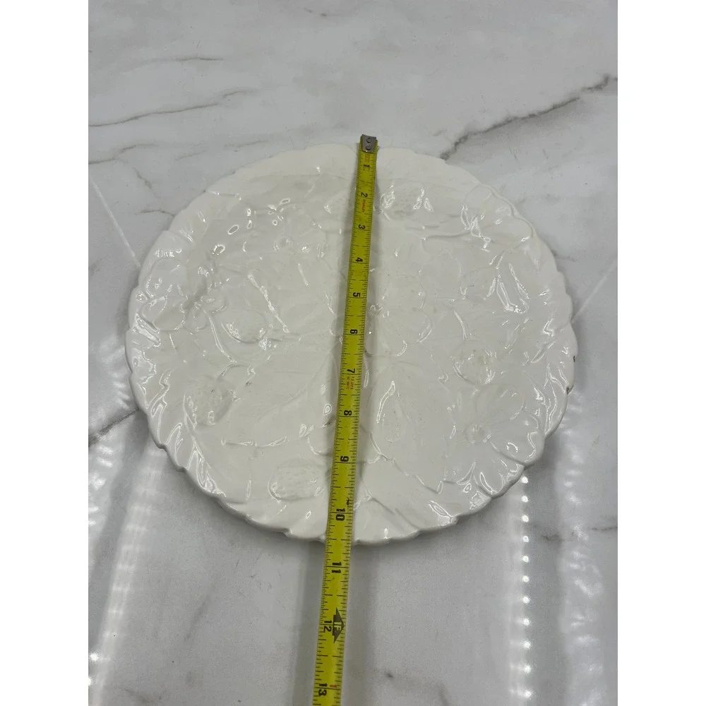 VTG P-V France White Ceramic Strawberry Embossed Plate Scalloped Edge 10 Inch